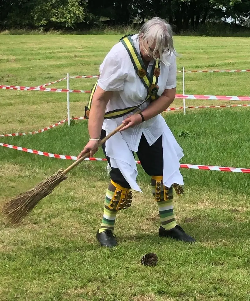 Leek Morris recent photo 98