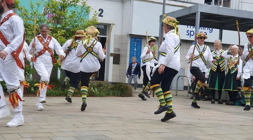 Leek Morris recent photo 43