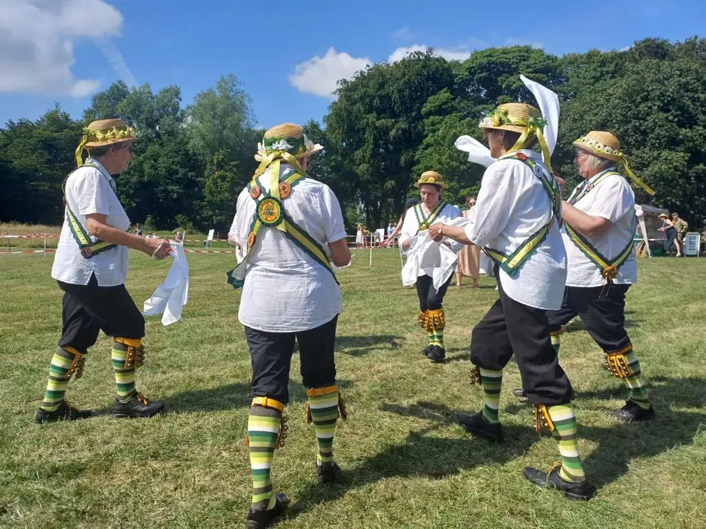 Leek Morris recent photo 35