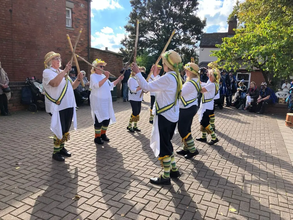 Leek Morris recent photo 60