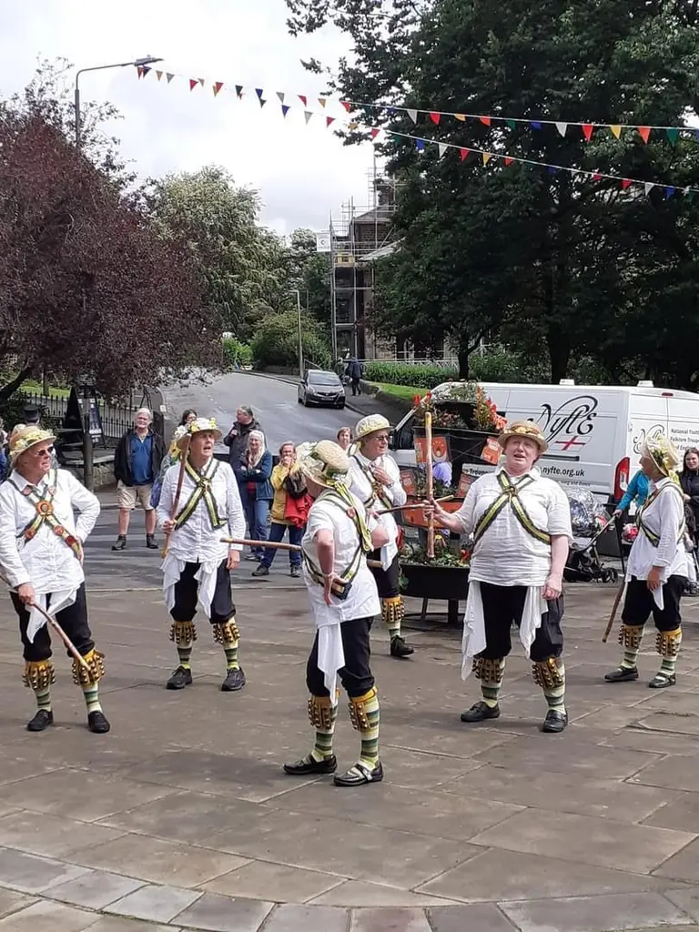 Leek Morris recent photo 105