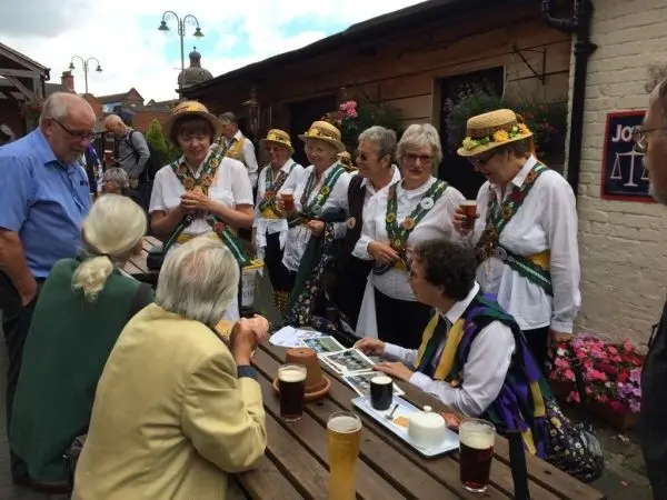Leek Morris archive photo 7