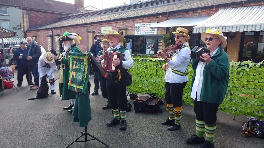 Leek Morris recent photo 54