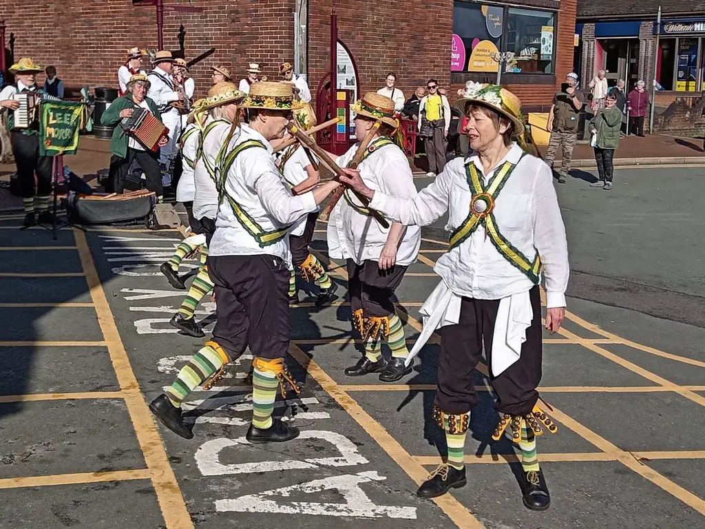 Leek Morris recent photo 51