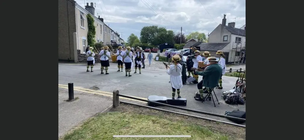 Leek Morris recent photo 132
