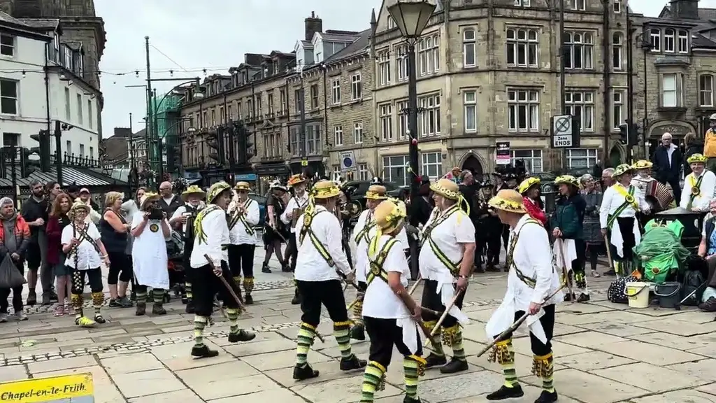 Leek Morris recent photo 28